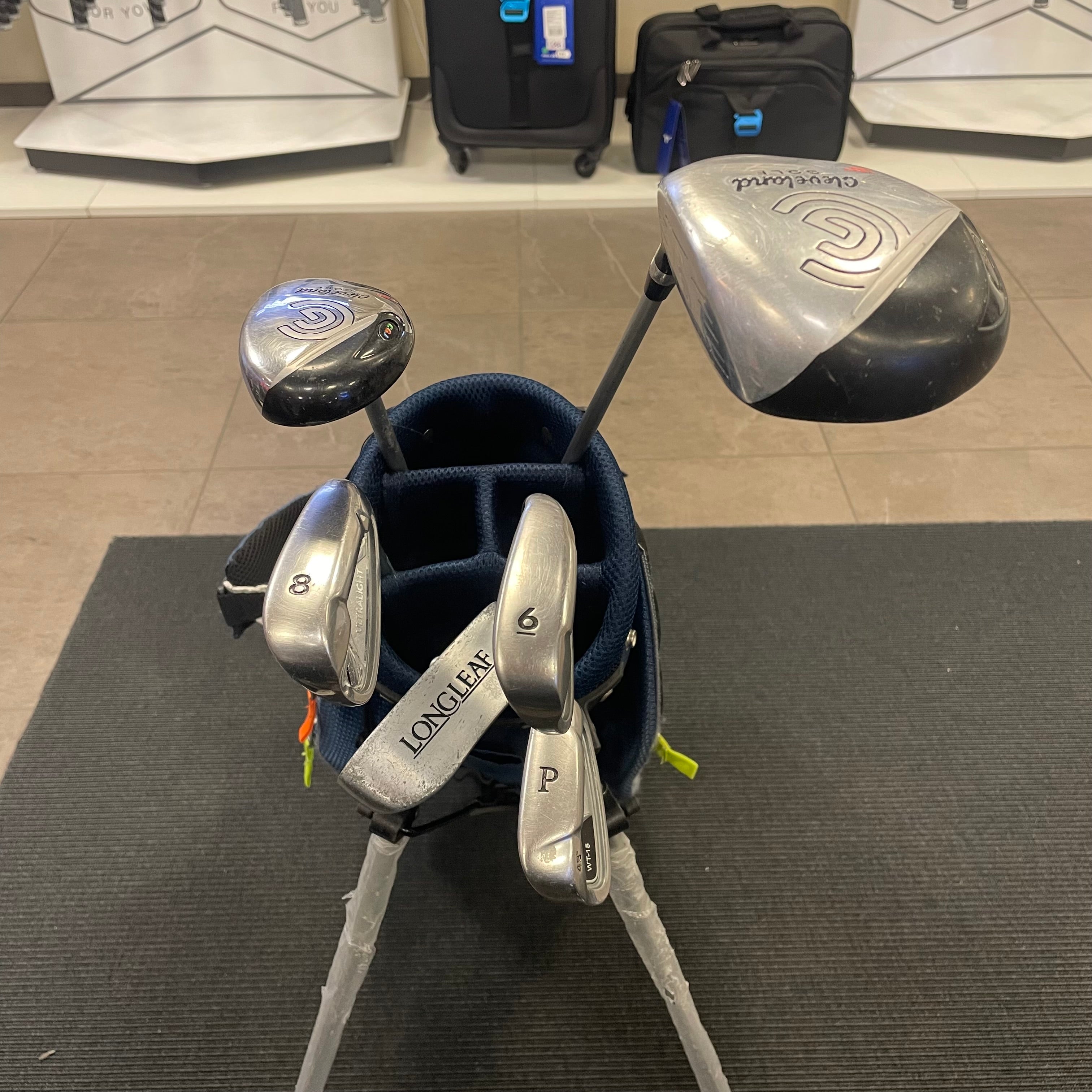 Us Kids 54"+ Cleveland Complete Set of 6 Sticks - Used