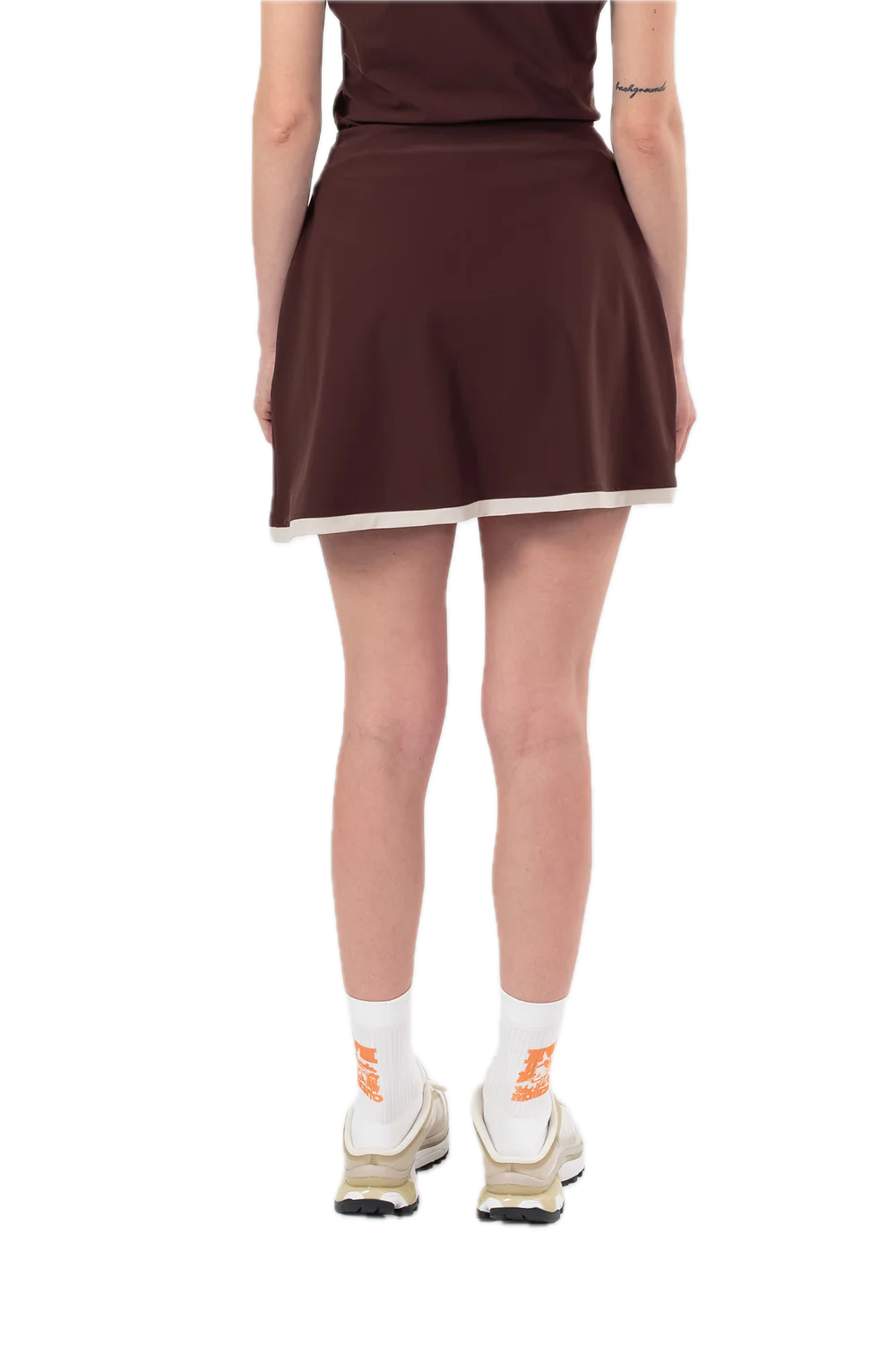 Momento No Roots Gonna