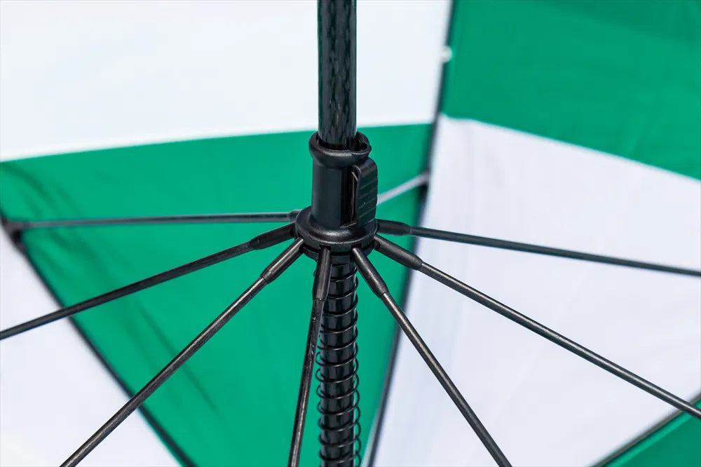 Longridge 60-Zoll-Doppelschirmdach-Regenschirm